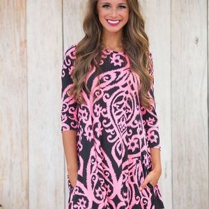 Pink Lily Damask dress black and pink